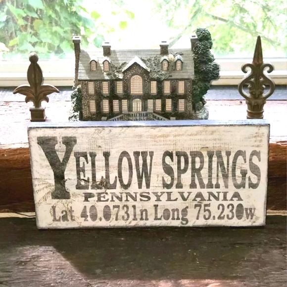 YELLOW SPRINGS, PA RUSTIC WOOD TOWN SIGN - Picture 1 of 4